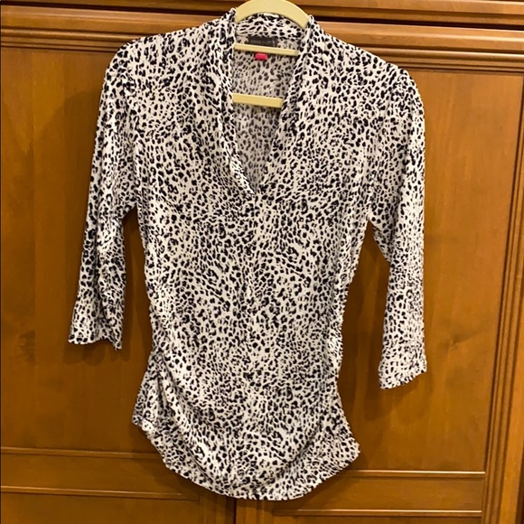 Vince Camuto Tops - NWOT Vince Camino blouse